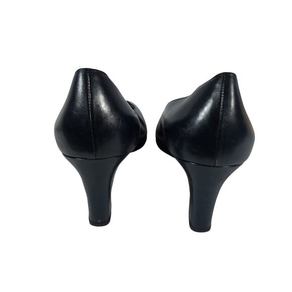 FERRAGAMO! BLACK GENUINE LEATHER SUPER SLEEK, UNDERSTATED & ELEGANT PUMPS! SZ 9B - Picture 8 of 11